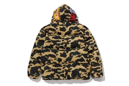 A BATHING APE Men's 1ST CAMO SHARK DOWN JACKET 1L80144305 - Image 4 of 4