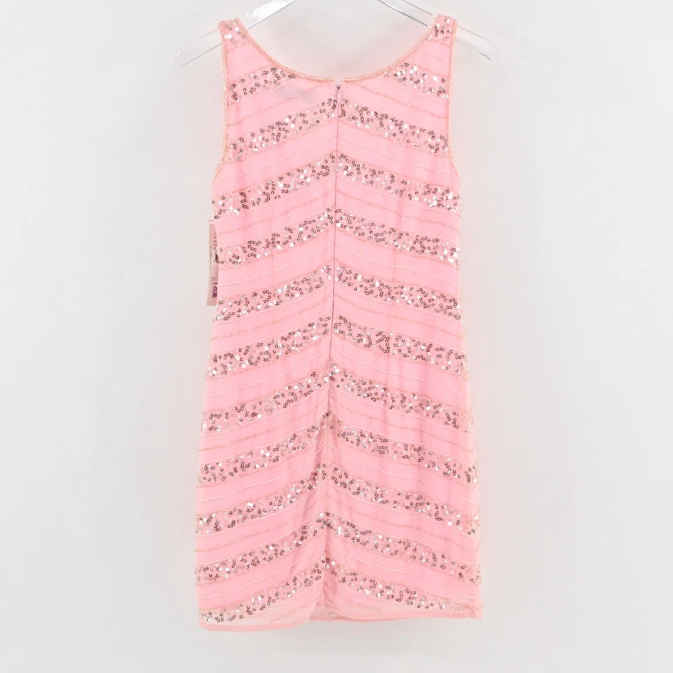 Vestido de festa Hailey Logan Adrianna Papell frisado tamanho 6 lantejoulas rosa sem mangas - Imagem 3 de 4