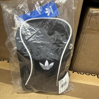 adidas men Adicolor Small Sling Bag