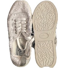 Stevies Girls White Lace Size 3 Sneakers