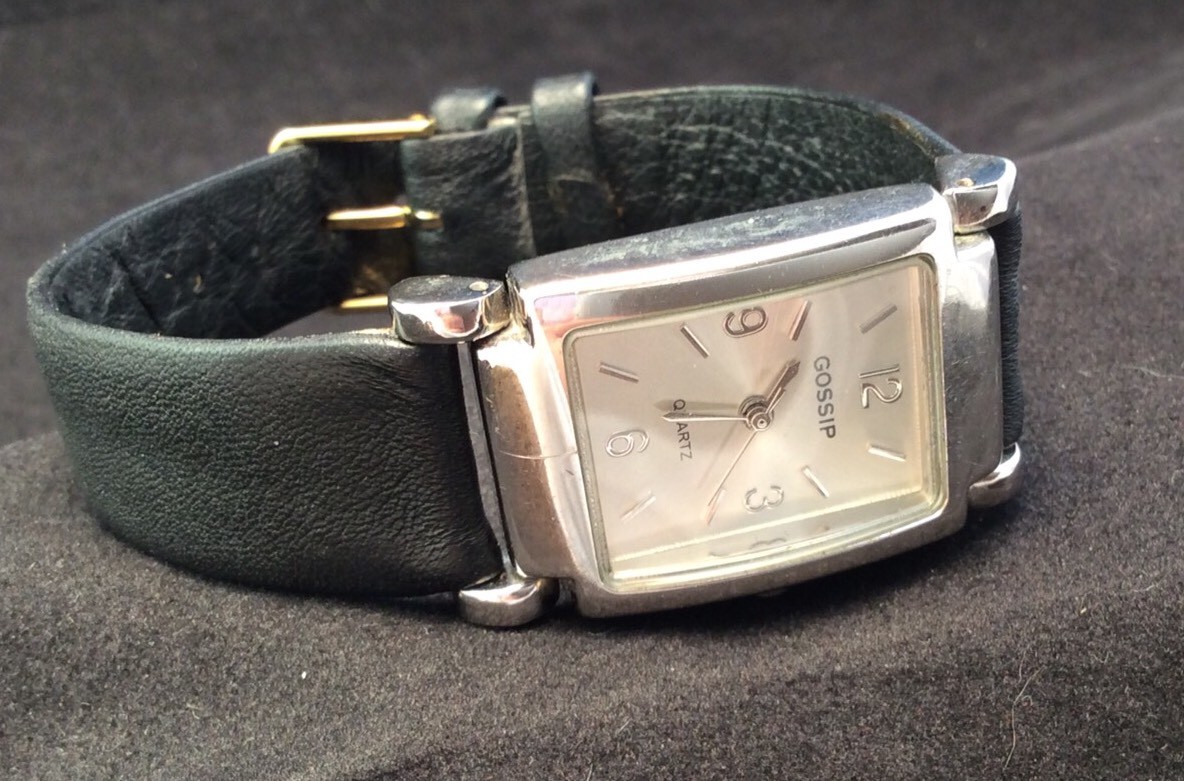 Gossip Quartz Ladies Watch with New Black Leather Band New  display picture 3