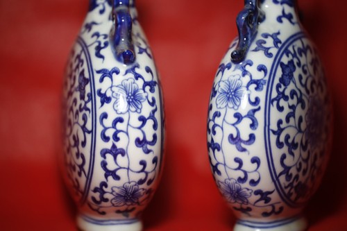 A Pair 6.57" Rare Antique Chinese Beautiful Blue and White Porcelain Flat Vase - Picture 3 of 5