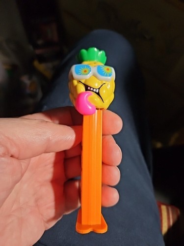 Vintage Sourz Pineapple Pez Dispenser Made In Slovenia