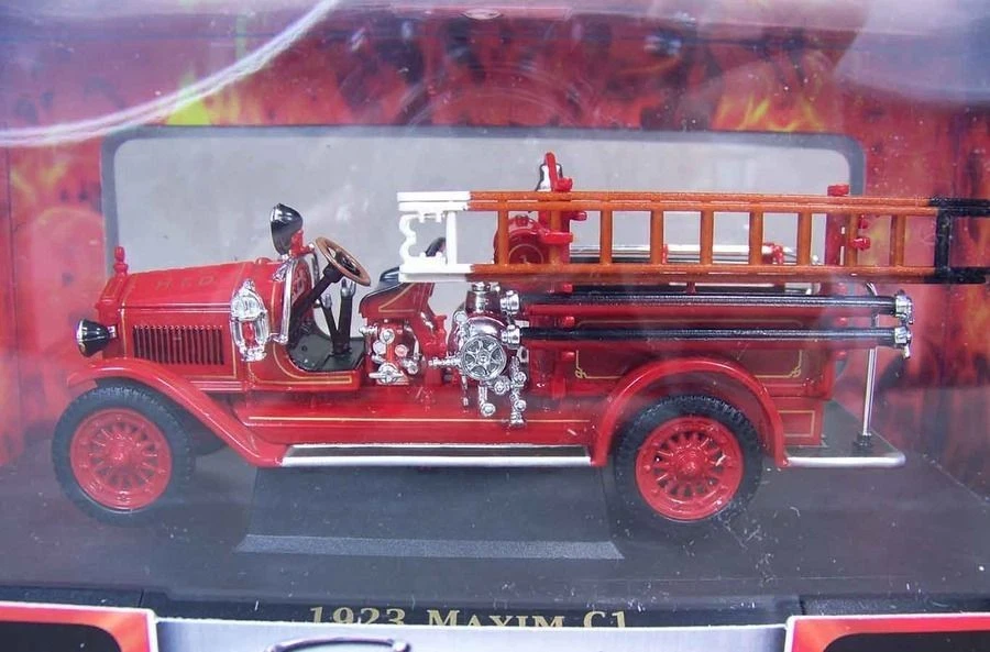 Yat Ming Signature Series 1:43 1923 Maxim C1 Die Cast Fire Engine HFD MIB - Image 3 of 3