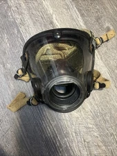 Used Scott 10011307 Safety Face Mask Respirator AV3000