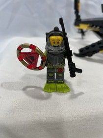 LEGO Atlantis: Guardian of The Deep (8058) Incomplete Missing 2 Pieces No Box