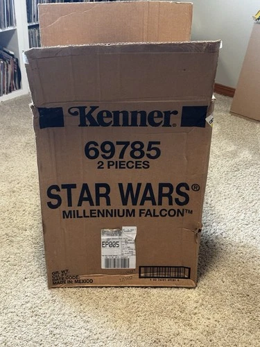 Star Wars Kenner POTF 1995 69785 Millennium Falcon Shipping Box