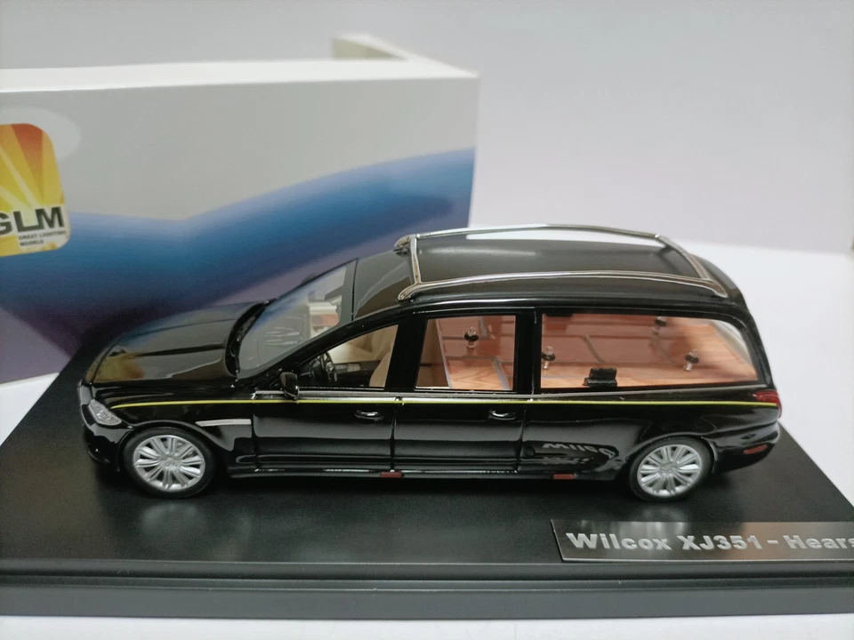 Coche fúnebre GLM 1:43 Jaguar Coffin modelo Jaguar XJ X351 Wilcox Eagle negro Foto 2 de 4