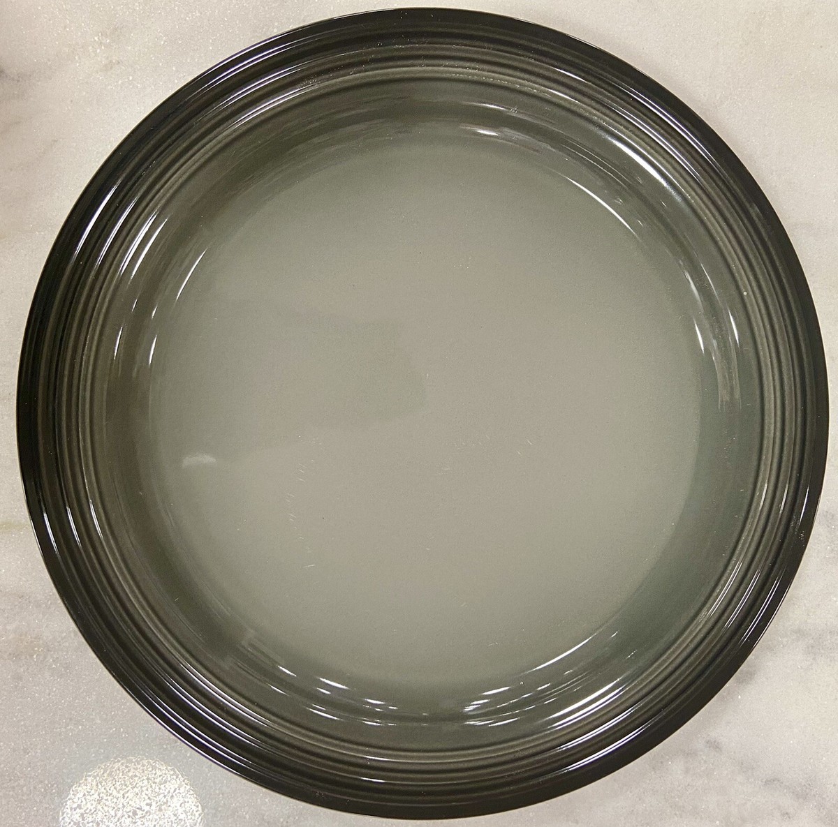 New LE CREUSET Coupe Dinner Plates Set Of Flint Gray
