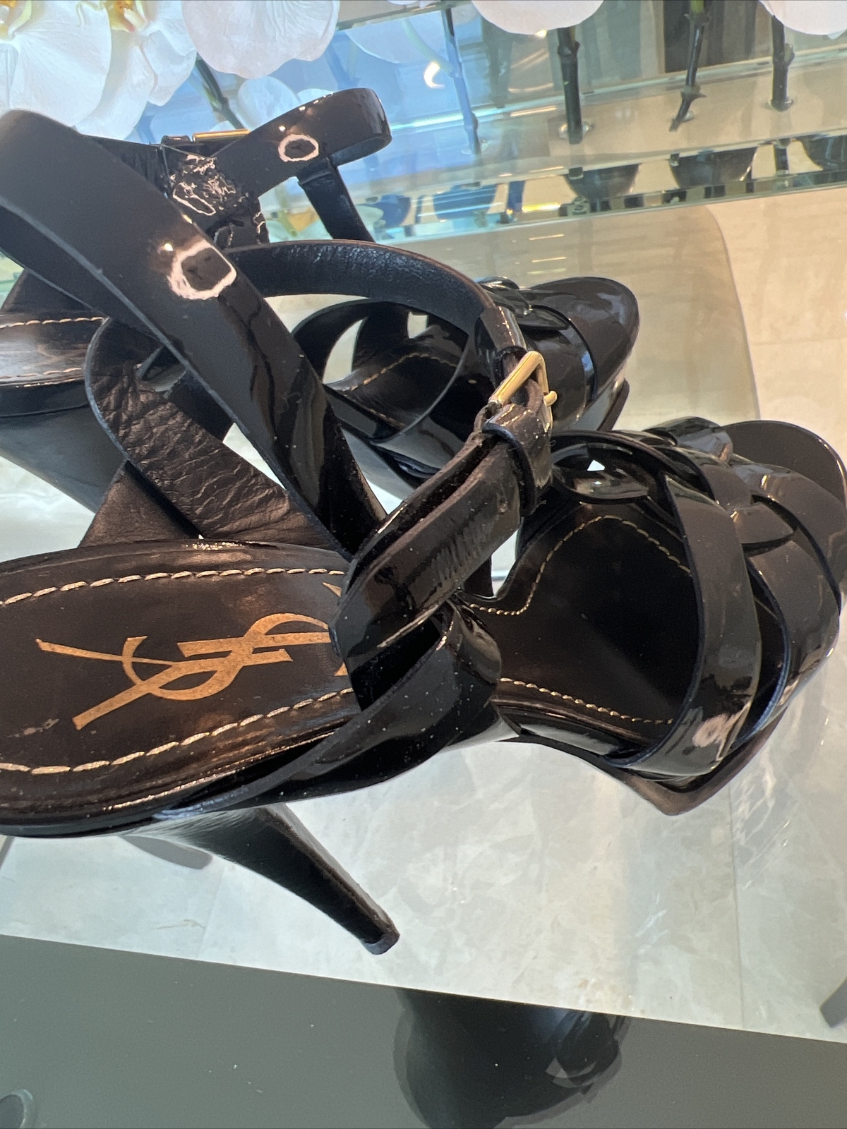 Sandali con plateau Saint Laurent Tribute neri in pelle verniciata 105 mm taglia 39 US 9