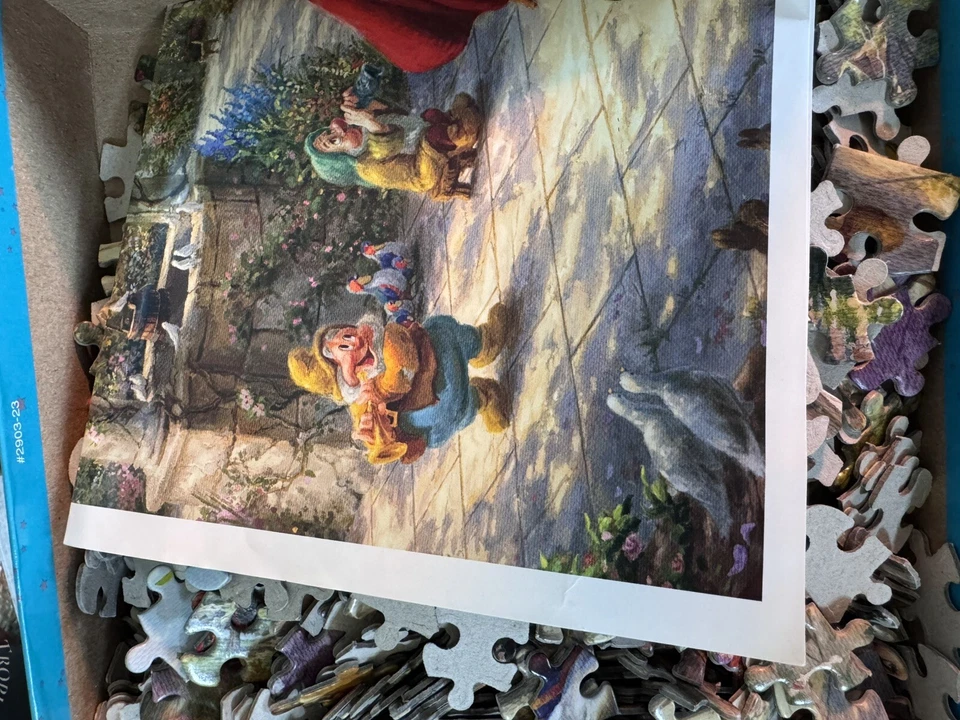 Disney THOMAS KINKADE Snow White & The Seven Dwarfs 750 Pcs - Image 4 of 4