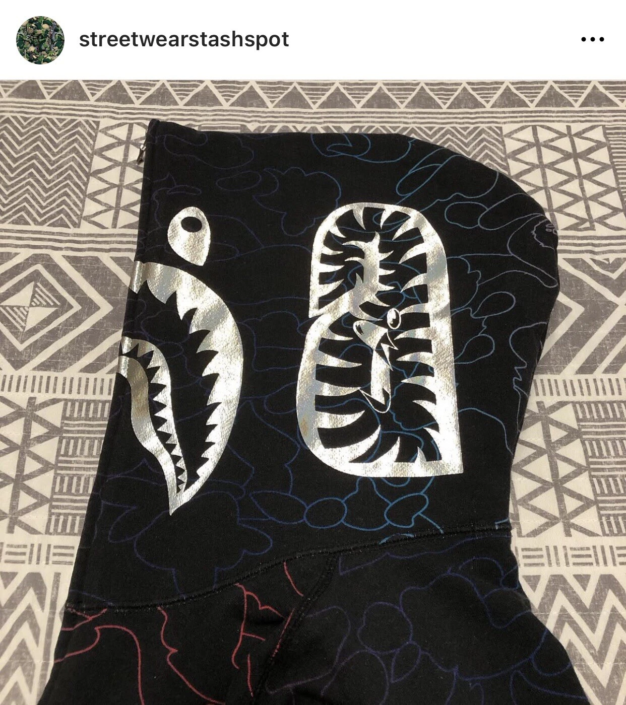 A BATHING APE (BAPE) Felpa con cappuccio e zip intera A Bathing Ape Bape Gradient 1° squalo mimetico taglia small