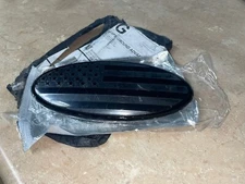 FORD BLACK UNITED STATES FLAG GRILL OR TAILGATE EMBLEM