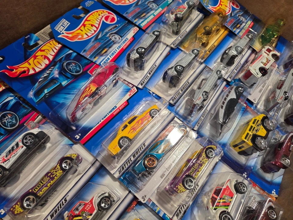Hot Wheels - Mystery Lot of 25 Brand New Cars and Trucks from 1990s to Present - Image 3 of 4