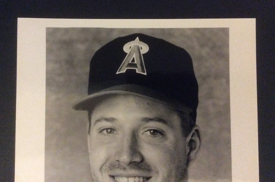 Fotografía autógrafa de Lee Stevens California Angels 8x10 promoción del equipo Foto 2 de 4