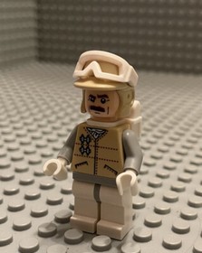 Lego Star Wars Hoth Officer minifigure sw0258 with backpack and helmet 8083