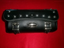 PREOWNED: "SADDLEMAN" SISSY-BAR MOTORCYLE STORAGE BAG! MADE IN USA!