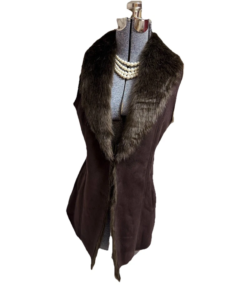NEW J McLaughlin Vest Size M Faux Fur Trim Single Hook Closure Brown Earth Tone - Image 4 of 4