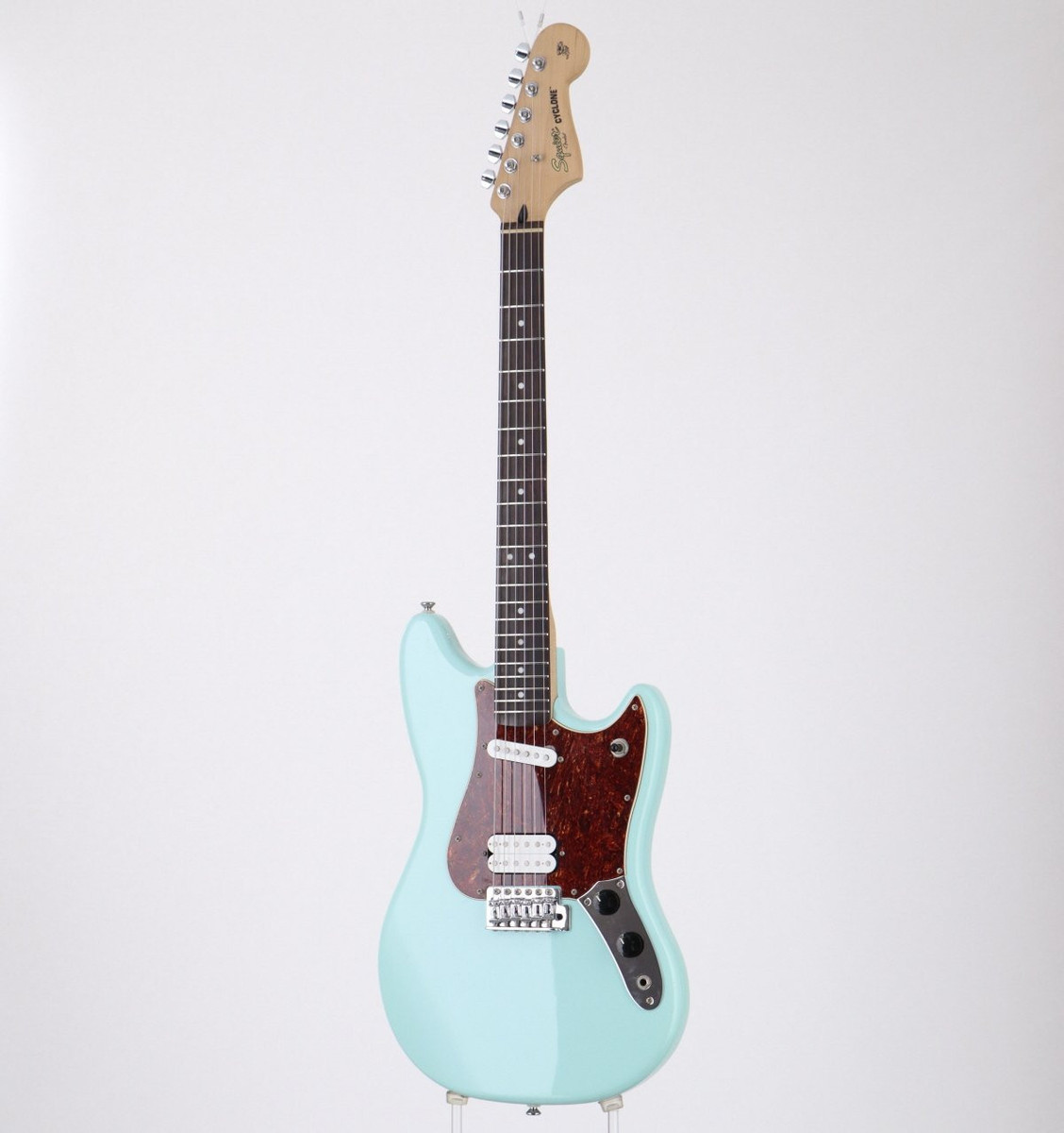 Squier by Fender Vintage Modified Cyclone Daphne Blue | eBay Squier by Fender Vintage Modified Cyclone Daphne Blue | eBay