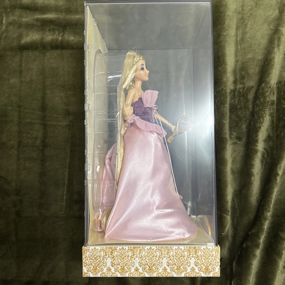 Disney Edición Limitada Diseñador Princesas Colección - Rapunzel (4459 de 6000) Foto 4 de 4