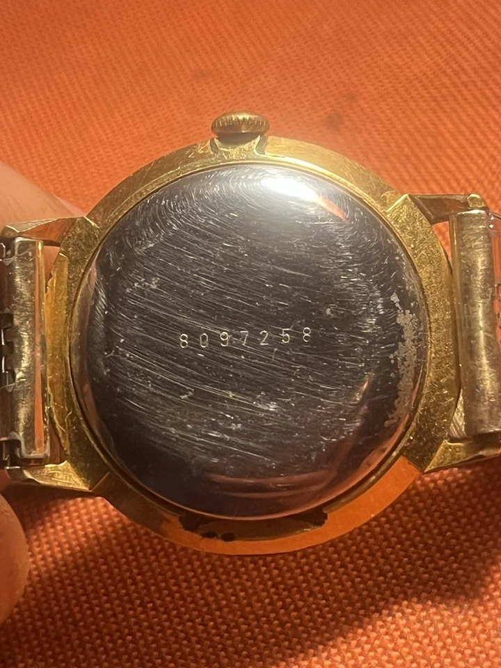 Universal Geneve Swiss Watch 14K Yellow Gold Vintage Manual Wind. USA Band - Image 3 of 4