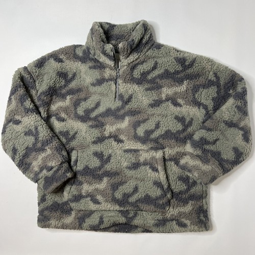American Eagle AEO AE Camo Sherpa 1/4 