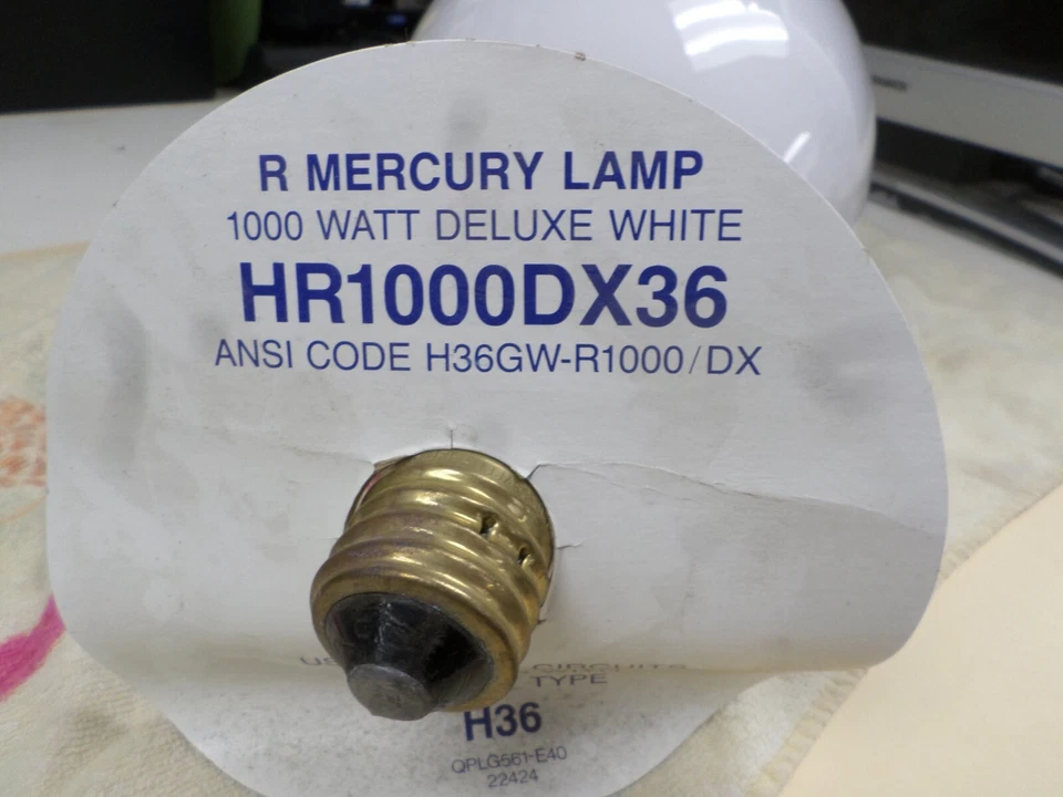 General Electric HR1000DX36 Mercury Lamp ANSI CODE H36GW-R1000/DX New Old Stock - Image 2 of 4