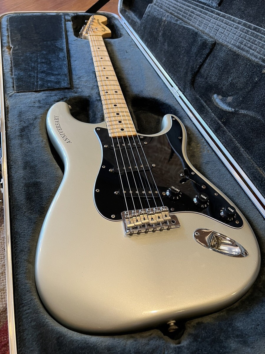 Fender Stratocaster USAハードケース付き 1979 Fender 25th Anniversary Stratocaster w/ orig hard shell
