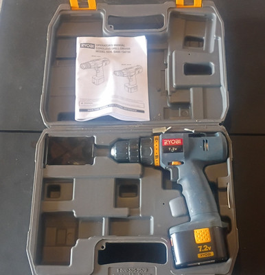 Ryobi SA720 7.2V Cordless Drill Set, Keyless Chuck, Case, Battery. no charger