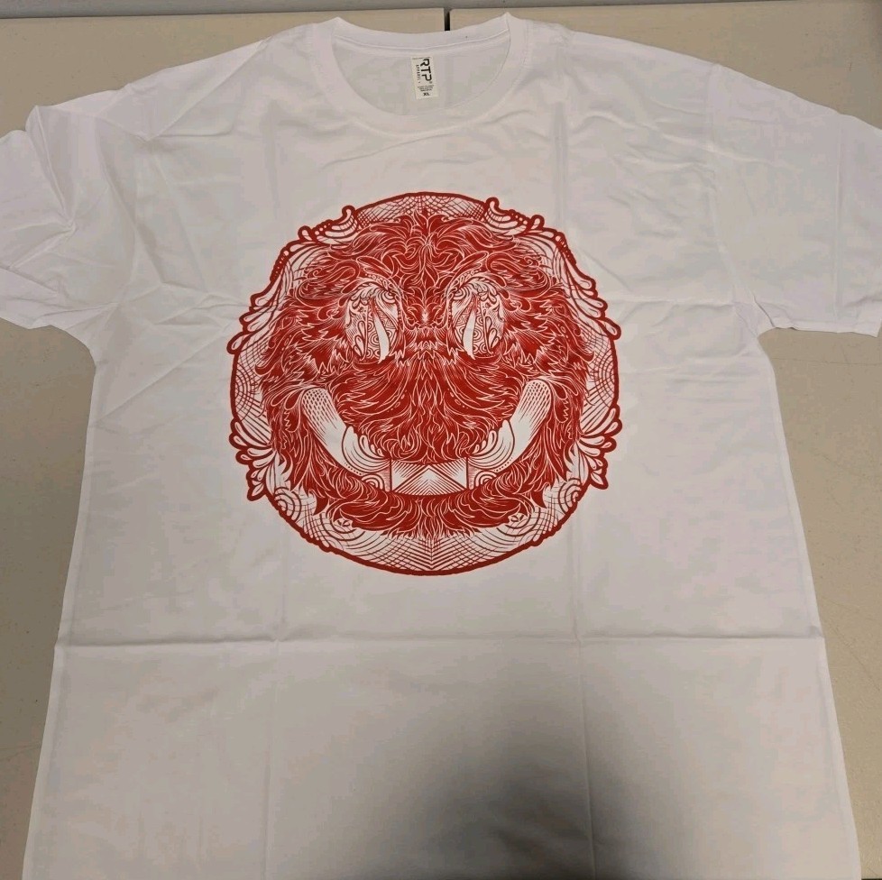 RTP White T-Shirt Red Graphic Smiley Animal Size XL