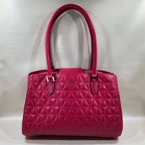 GUESS Tabbi Passion Quilted Hot Pink Handbag Purse Double Handle Blk/Wht Lining