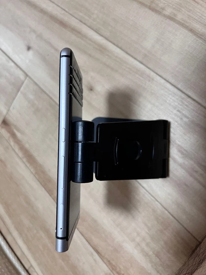 Blackberry Key one  BBB100-6 Black/Sliver Ram 3GB Rom32GB Unlocked SIM Free - Image 4 of 4