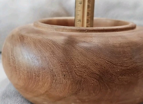 Pair Of Wood Trinket Bowls Smooth 6", 9" RDR Signed - Picture 14 of 16