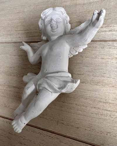 Engel Engelfigur liegend weiß Deko