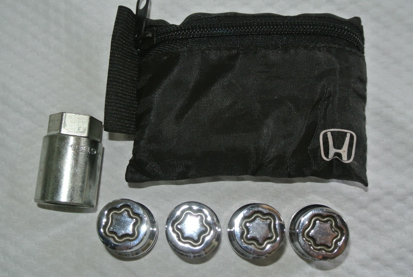 Genuine Honda Wheel Lock Set OEM! NEW! 08W42SNA101 eBay