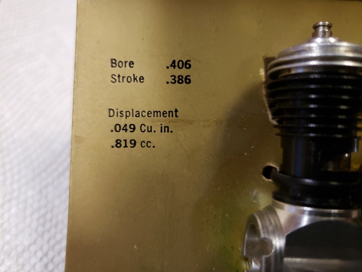 Cox .049 - COX engine - COX Tee Dee 0.049 - glass case - NIB