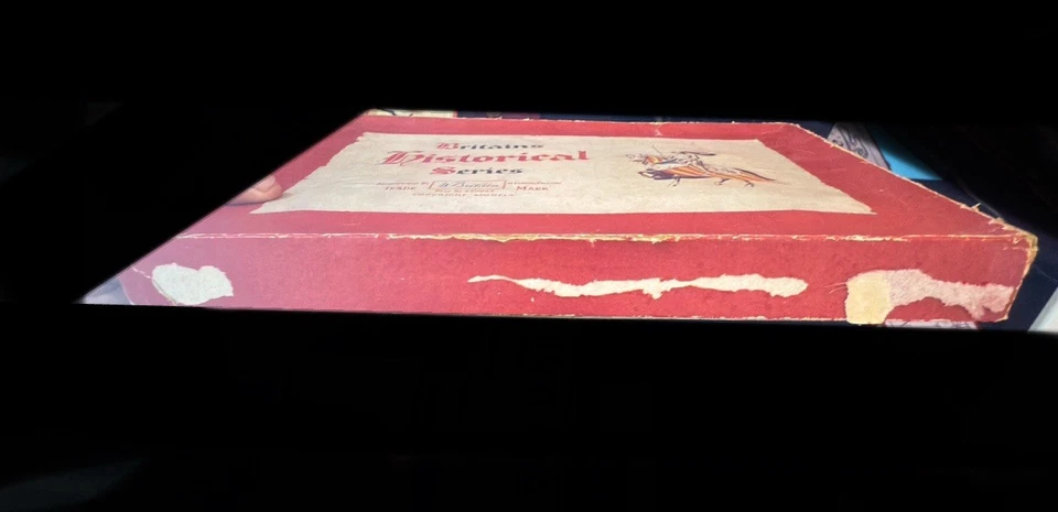 16th CENTURY KNIGHTS in ARMOUR (Mounted and on Foot) Made in England No. 1307 - Image 3 of 4