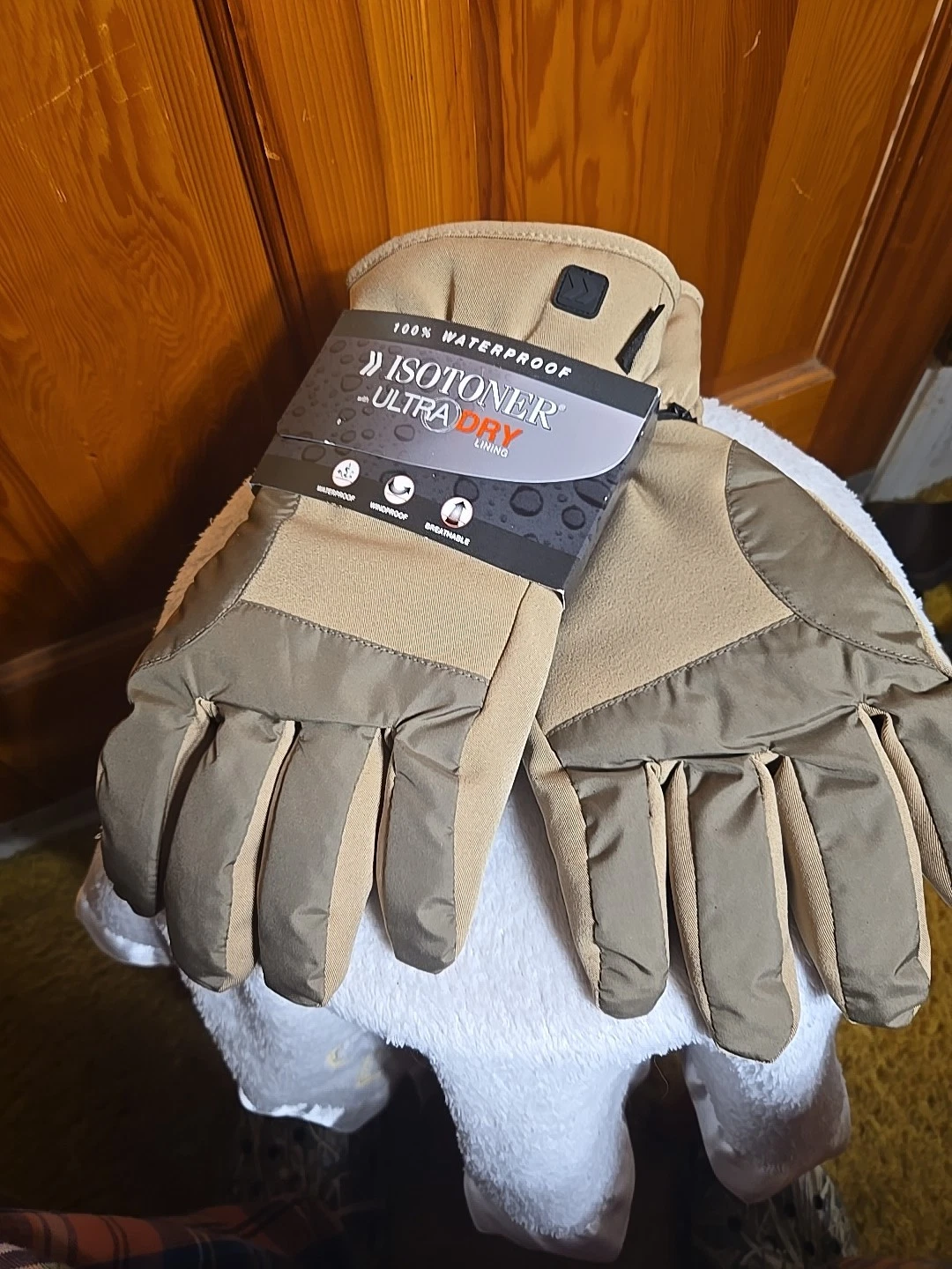 Gloves Isotoner UltraDry Waterproof Windproof Breathable Tan M/L NWT