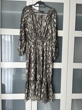 Zara Damen Kleid Gr. L Grau Beige Schlangen Optik Midikleid
