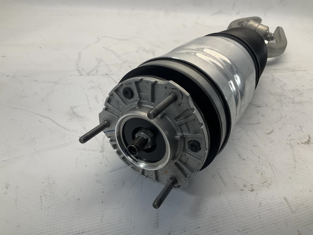 23-25 Maserati GranTurismo M189 Front Right Passenger Strut Shock Absorber Q