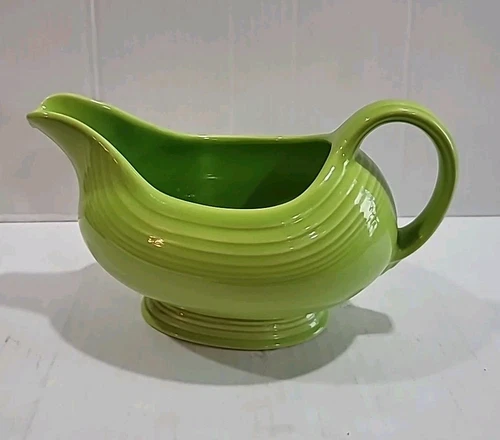 Fiesta Fiestaware Gravy Sauce Boat - Chartreuse  HLC  New Old Stock P86