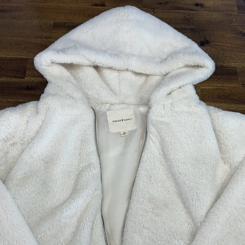 Thread and Supply Women’s Small Sweater Zipped Coat Sherpa Fluffy Fuzzy Soft - Picture 4 of 15