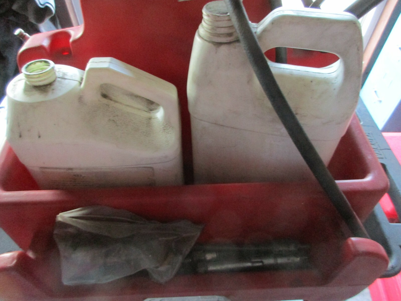 VACULA 120180350 PRESS OR VACUUM DRAIN TWIN BRAKE BLEEDER & CART