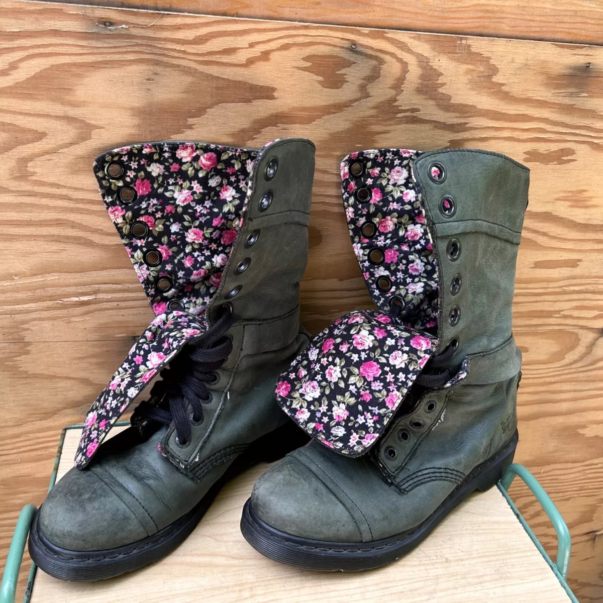Dr martens triumph clearance boots