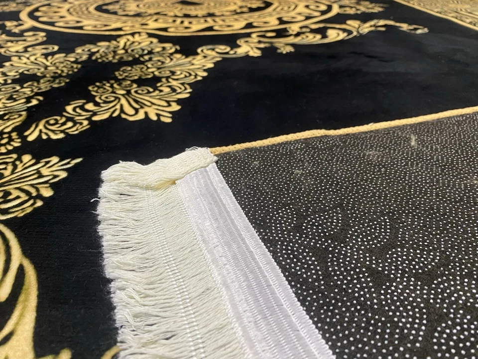 Carpet meander 300 x 200 Versac Medusa design carpet rug gold black classy New - Image 4 of 4