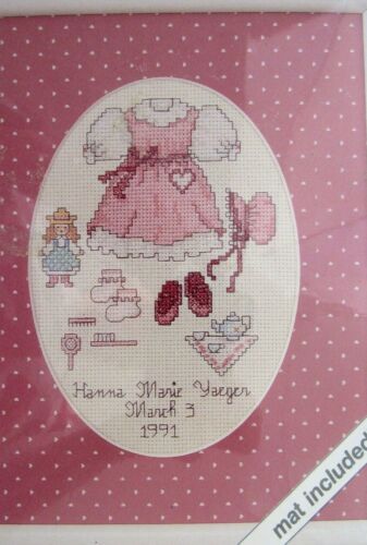 Weekeknders OUR LITTLE GIRL JCA cross stitch kit