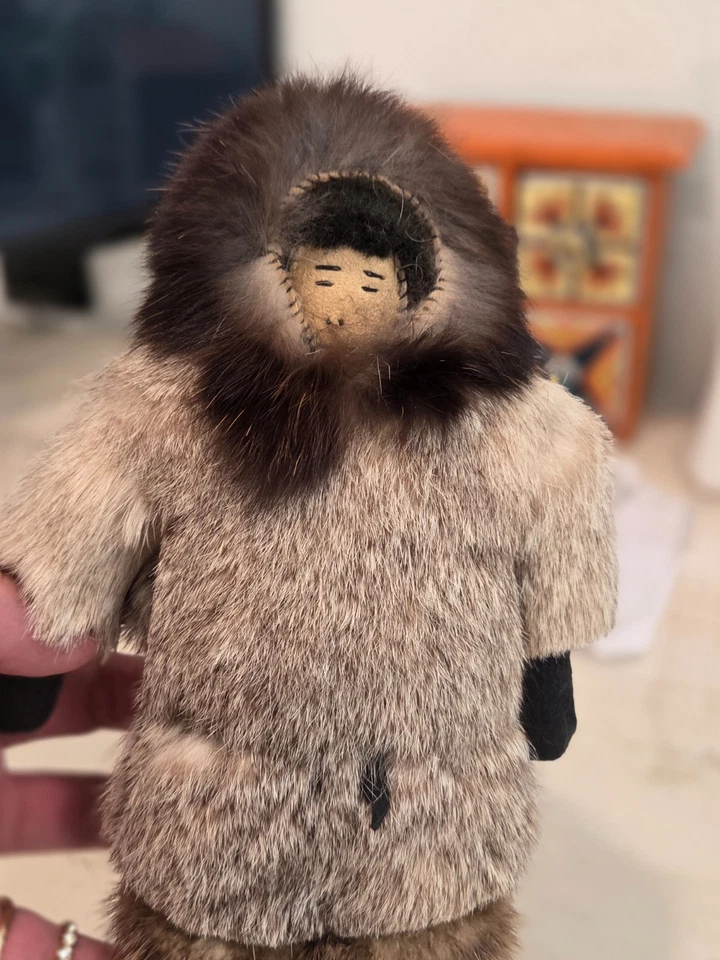 Rare Vintage Inupiaq Alaska Eskimo Doll By Elizabeth Driggs - Image 2 of 4