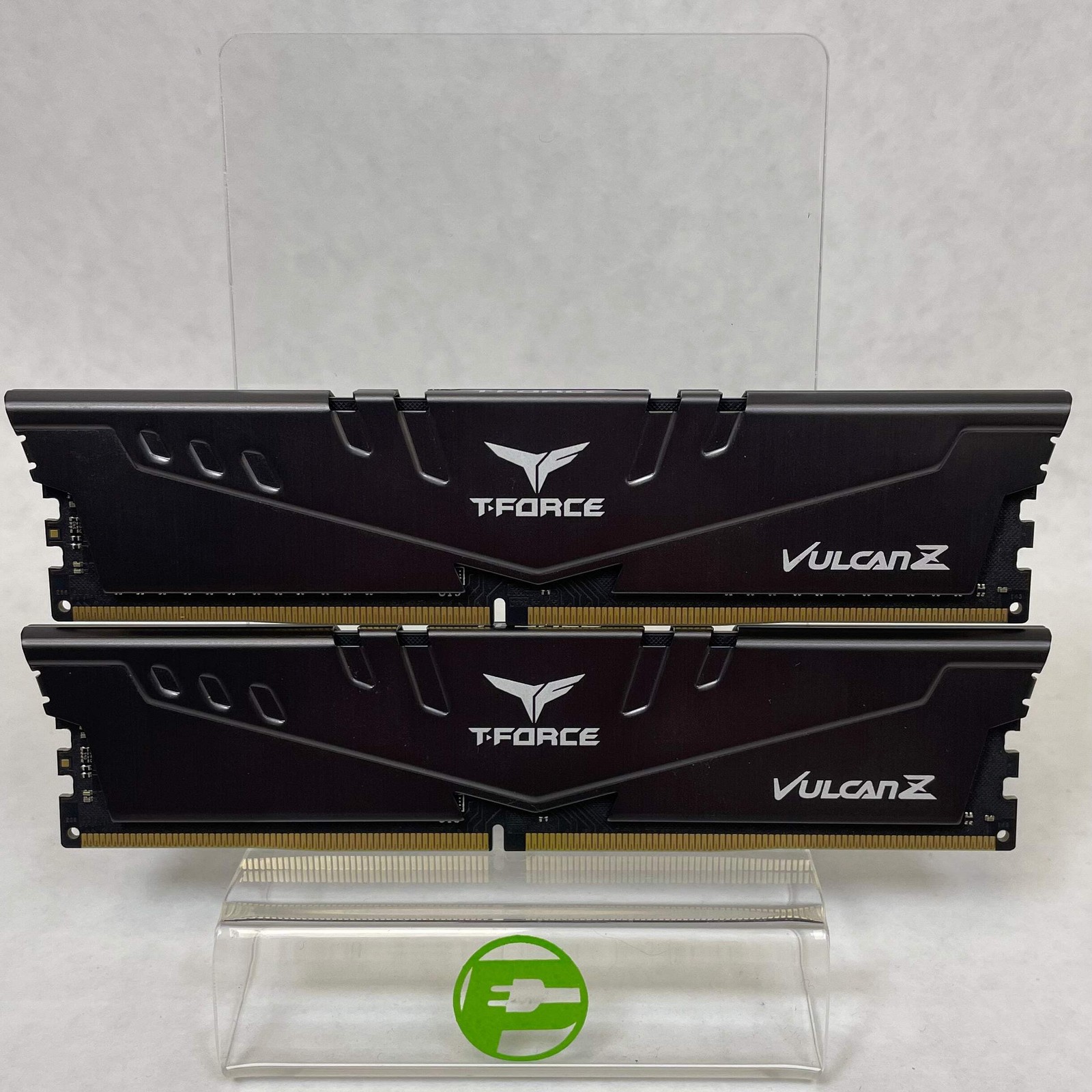 TeamGroup T-Force Vulcan 16GB (2x8GB) RAM DDR4 3200MHz TLZGD48G3200HC16FBK