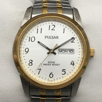 #ad Pulsar Mens Watch 37mm Silver Gold Two Tone Day Date Stretch Band New Battery $25.49