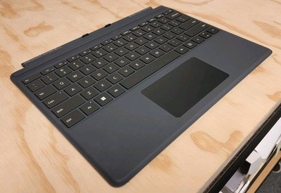 たまるですMicrosoft Surface Pro Signature s-l400.jpg